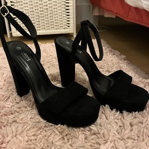 Ardene Black Platform Heels| Size 10